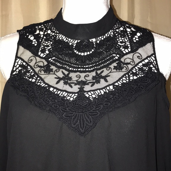 Lily White Off Shoulder Boho Blouse - Picture 2 of 5